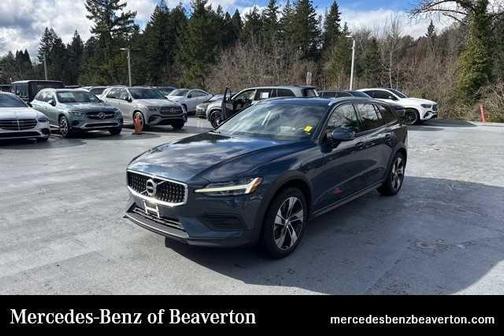 2020 Volvo V60 Cross Country T5