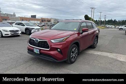 2022 Toyota Highlander Hybrid XLE