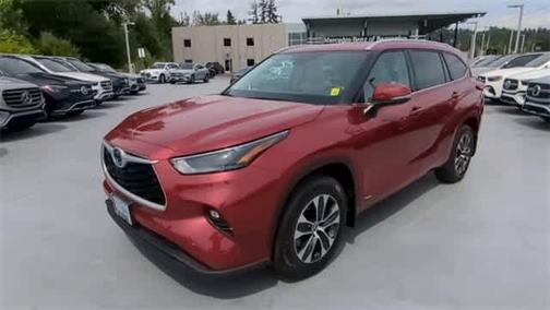 2022 Toyota Highlander Hybrid XLE
