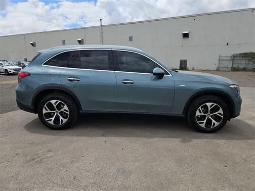 2025 Mercedes-Benz GLC 350e Base 4MATIC