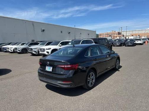 2022 Volkswagen Jetta 1.5T SE