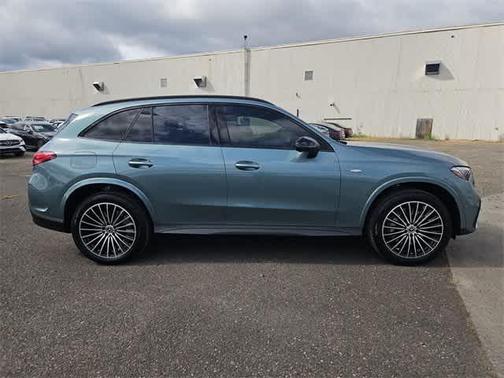 2025 Mercedes-Benz GLC 350e Base 4MATIC