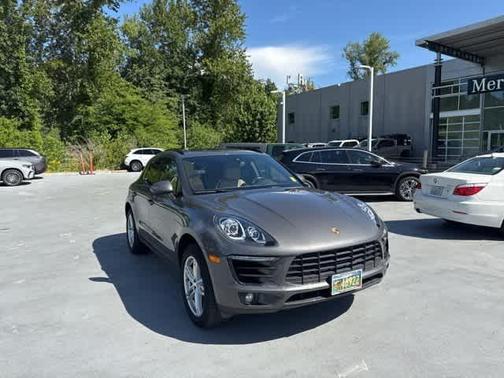 2018 Porsche Macan