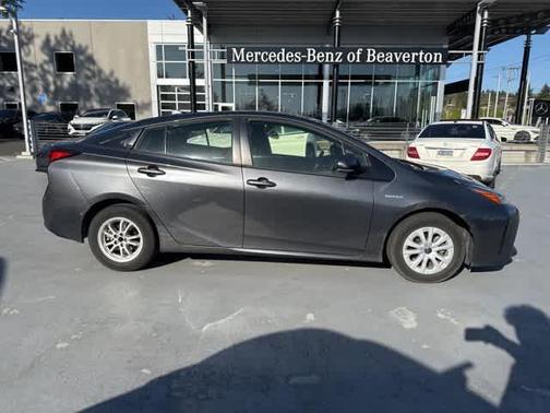2019 Toyota Prius L