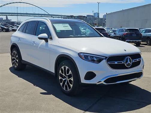 2025 Mercedes-Benz GLC 350e Base 4MATIC