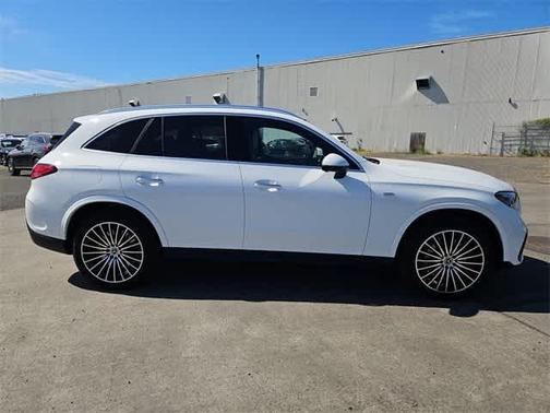 2025 Mercedes-Benz GLC 350e Base 4MATIC