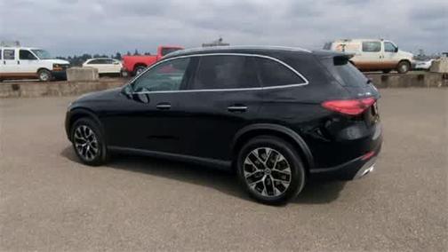 2026 Mercedes-Benz GLC 350e 