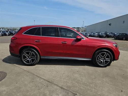 2025 Mercedes-Benz GLC 300 Base 4MATIC