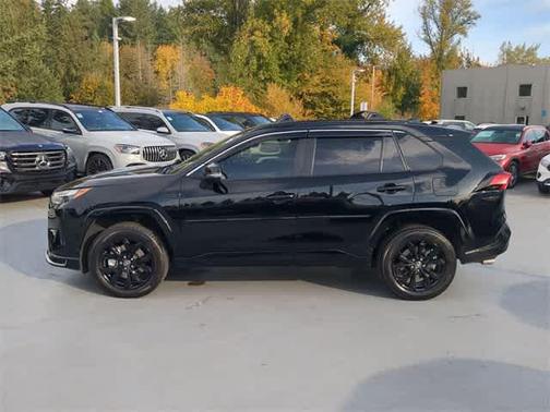 2024 Toyota RAV4 Prime SE