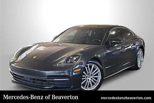 2018 Porsche Panamera 4