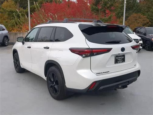 2024 Toyota Highlander Hybrid XLE