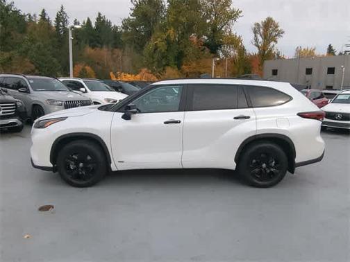 2024 Toyota Highlander Hybrid XLE