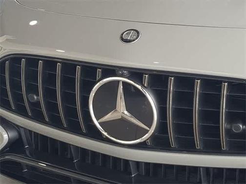 2025 Mercedes-Benz AMG SL 63 S E Performance