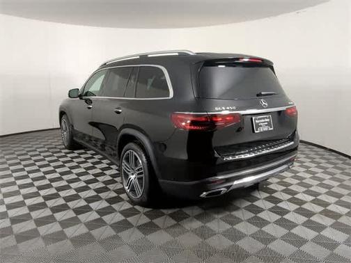 2025 Mercedes-Benz GLS 450 4MATIC