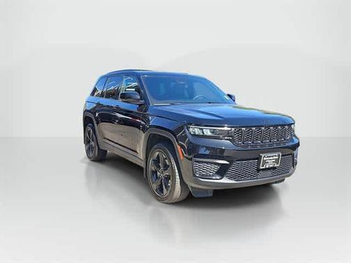 2023 Jeep Grand Cherokee Altitude