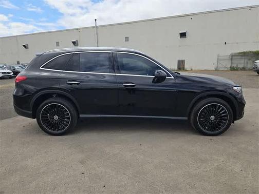 2025 Mercedes-Benz GLC 300 Base 4MATIC