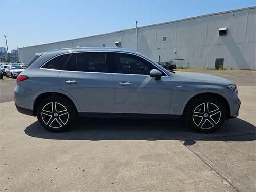 2025 Mercedes-Benz GLC 350e Base 4MATIC