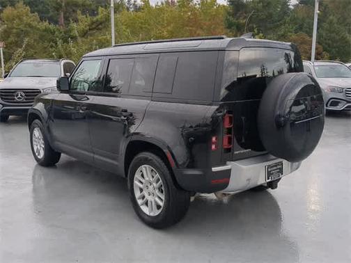 2025 Land Rover Defender P300