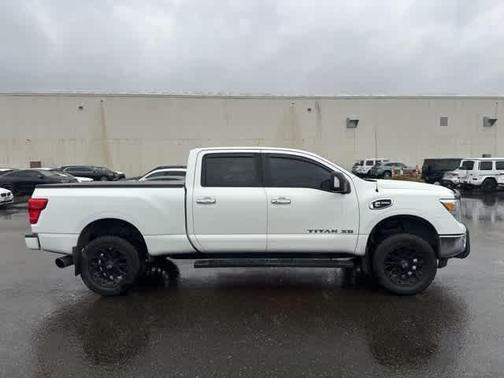 2016 Nissan Titan XD SV