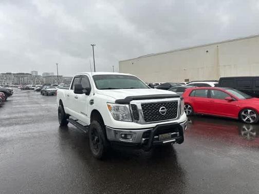 2016 Nissan Titan XD SV
