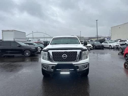 2016 Nissan Titan XD SV