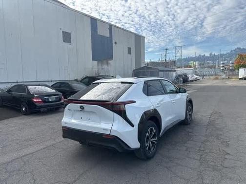 2024 Toyota bZ4X XLE