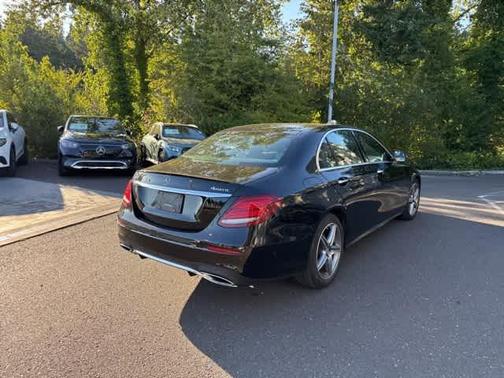2017 Mercedes-Benz E-Class E 300 Luxury