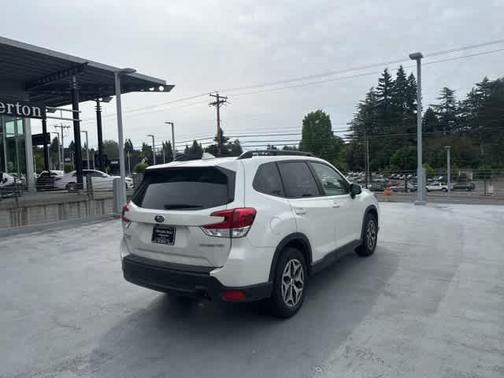 2020 Subaru Forester Premium