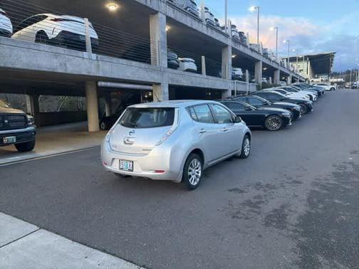 2016 Nissan Leaf S