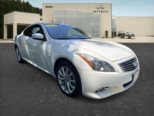 Moonlight White 2014 INFINITI Q60 Base