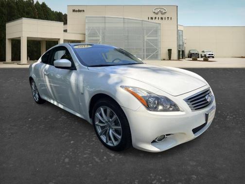 Moonlight White 2014 INFINITI Q60 Base