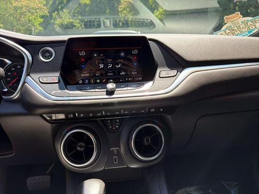 White 2022 Chevrolet Blazer 3LT