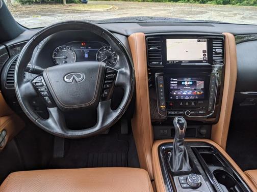 Photo 2 of 48 of 2021 INFINITI QX80 SENSORY