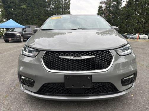 Gray 2023 Chrysler Pacifica Touring-L