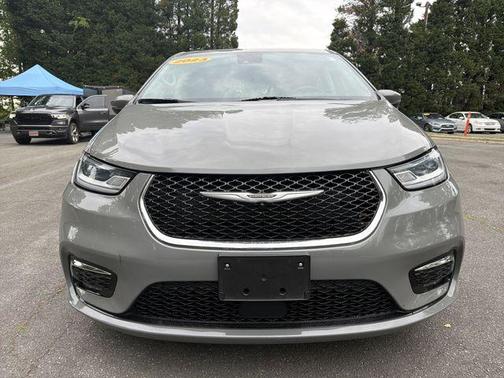 Gray 2023 Chrysler Pacifica Touring-L