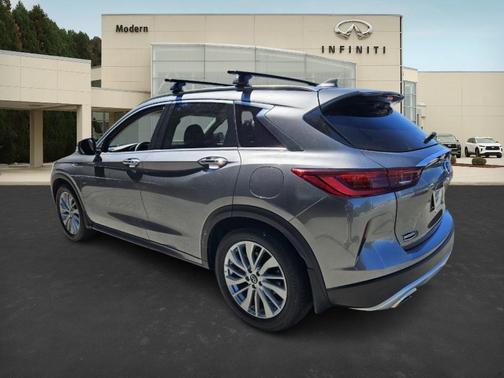 2024 INFINITI QX50 Luxe