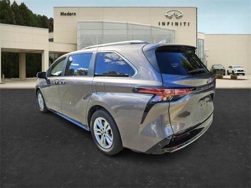 2022 Toyota Sienna Limited