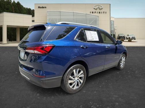 Blue 2022 Chevrolet Equinox Premier