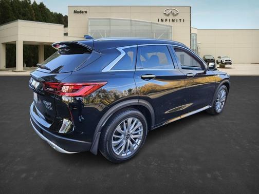 2025 INFINITI QX50 Luxe