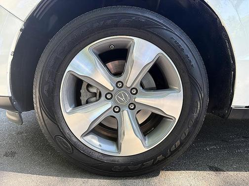 White 2016 Acura MDX 3.5L