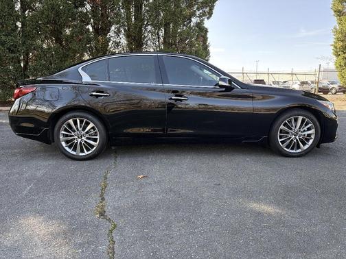 2024 INFINITI Q50 LUXE
