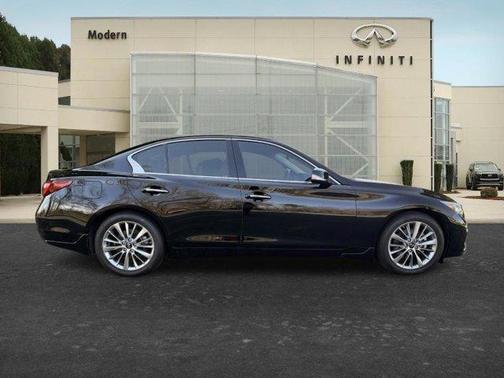 2024 INFINITI Q50 LUXE