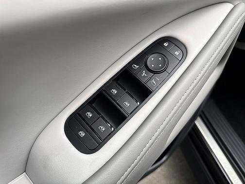 Diamond Black 2027 INFINITI QX60 Luxe