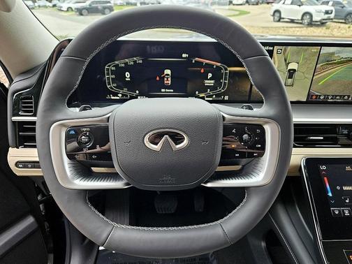 2025 INFINITI QX80 PURE
