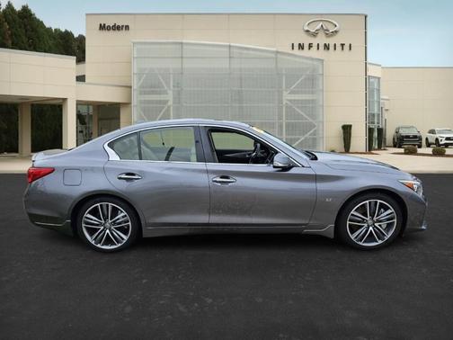 2015 INFINITI Q50 Sport