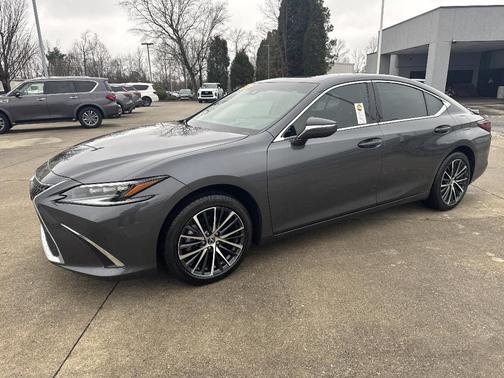 2024 Lexus ES 300h 