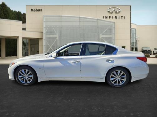 2015 INFINITI Q50 Premium