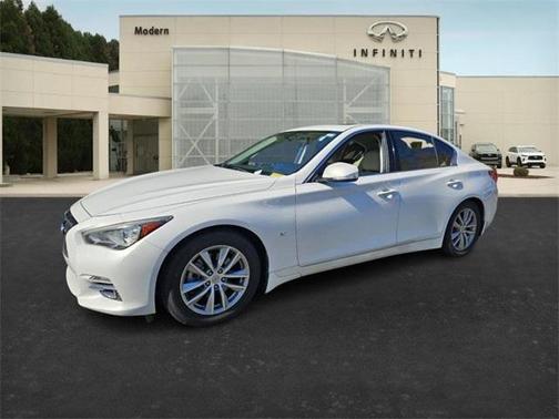 2015 INFINITI Q50 Premium