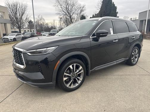 2022 INFINITI QX60 Luxe