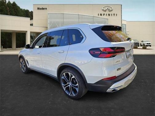 2025 BMW X5 xDrive40i